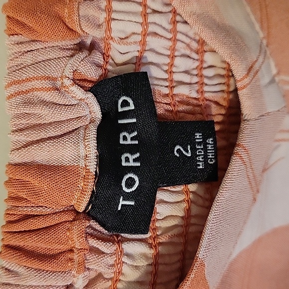 Torrid Pink And White Plaid Seersucker Sleeveless Bralette - Picture 3 of 8